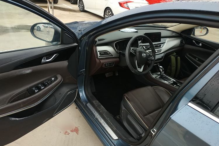 Used CHANGAN Raeton CC 2018 1.5T Automatic Haoya Model China V Standard Driver Seat
