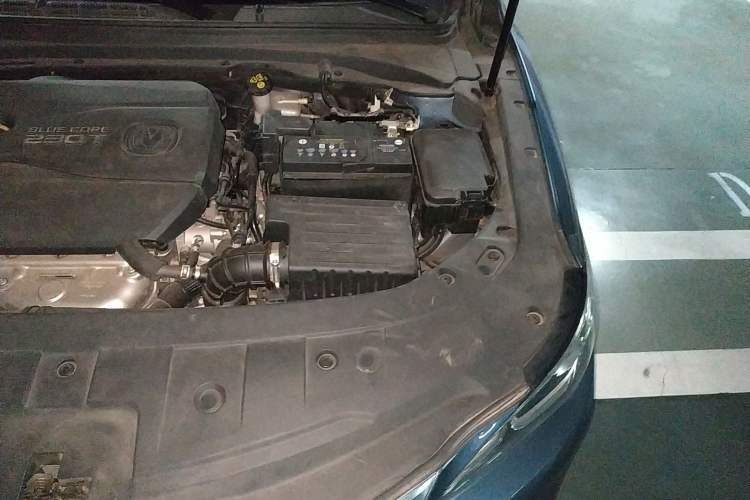 Used CHANGAN Raeton CC 2018 1.5T Automatic Haoya Model China V Standard Engine Bay Left