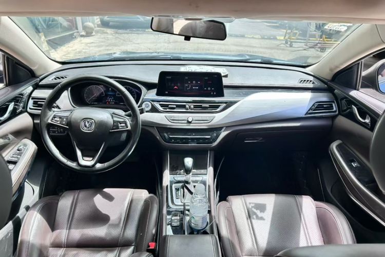Used CHANGAN Raeton CC 2018 1.5T Automatic Zunya Model China V Standard Interior 1