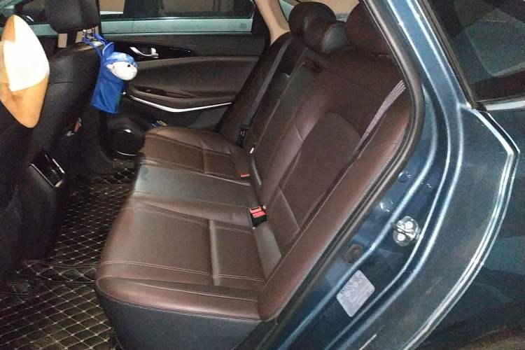 Used CHANGAN Raeton CC 2018 1.5T Automatic Haoya Model China V Standard Left Rear Seat