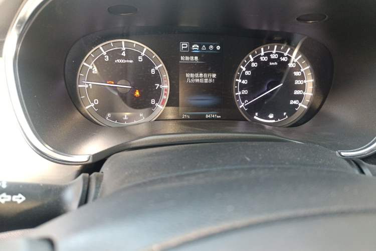 Used CHANGAN Raeton CC 2018 1.5T Automatic Elegant Starry Edition China V Standard Odometer Close Up
