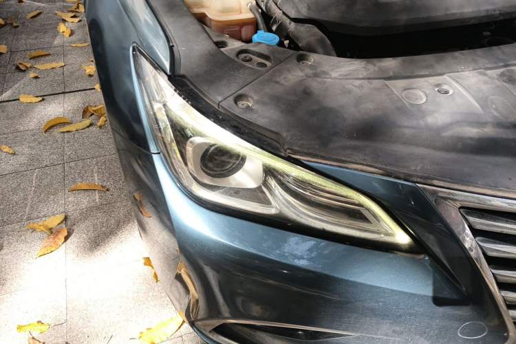 Used CHANGAN Raeton CC 2018 1.5T Automatic Haoya Model China V Standard Right Front Headlight