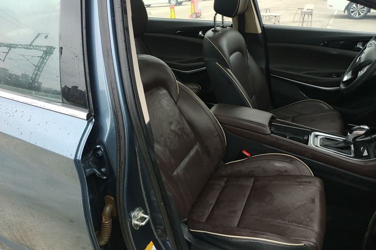 Used CHANGAN Raeton CC 2018 1.5T Automatic Haoya Model China V Standard Right Front Seat