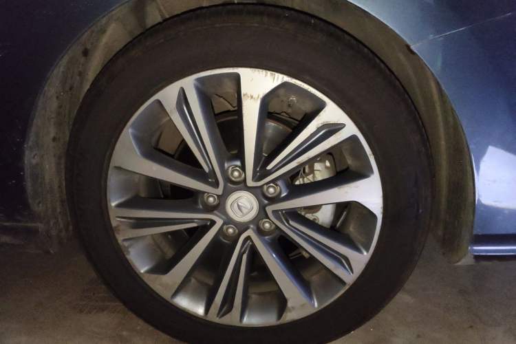 Used CHANGAN Raeton CC 2018 1.5T Automatic Zunya Model China V Standard Right Front Wheel Hub