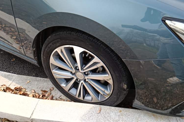 Used CHANGAN Raeton CC 2018 1.5T Automatic Haoya Model Guangmang Edition China V Standard Right Front Wheel Hub