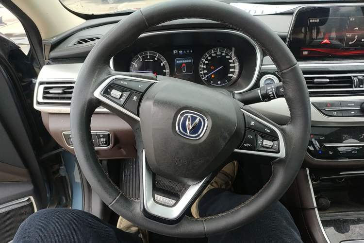 Used CHANGAN Raeton CC 2018 1.5T Automatic Haoya Model China V Standard Steering Wheel