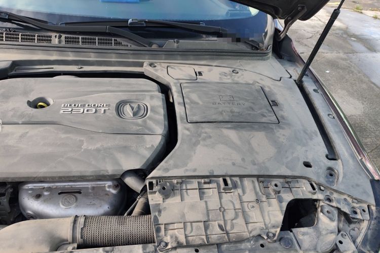Used CHANGAN Raeton CC 2018 1.5T Automatic Zunya Model China V Standard Engine Bay Left