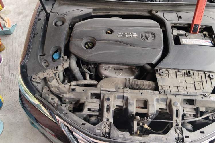 Used CHANGAN Raeton CC 2018 1.5T Automatic Zunya Model China V Standard Engine Bay Right