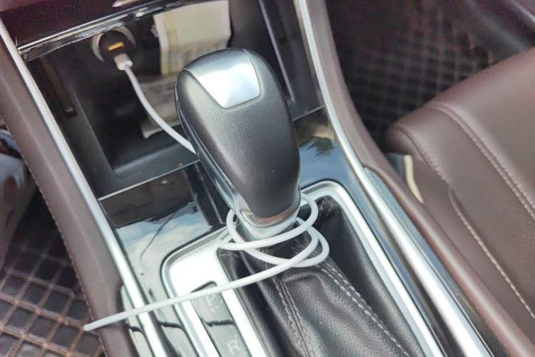 Used CHANGAN Raeton CC 2018 1.5T Automatic Haoya Model Guangmang Edition China V Standard Gear Lever