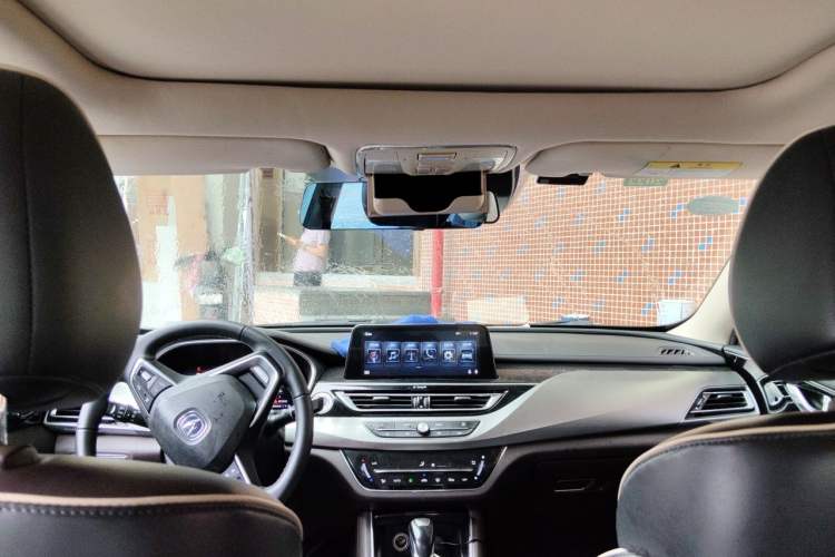 Used CHANGAN Raeton CC 2018 1.5T Automatic Zunya Model China V Standard Headliner