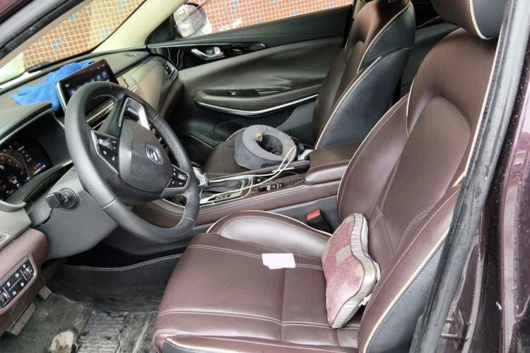 Used CHANGAN Raeton CC 2018 1.5T Automatic Zunya Model China V Standard Left Front Seat