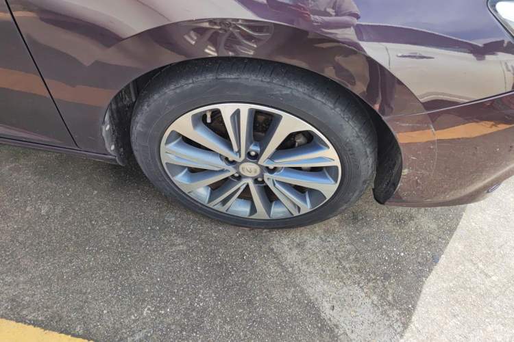 Used CHANGAN Raeton CC 2018 1.5T Automatic Haoya Model Guangmang Edition China V Standard Right Front Wheel Hub