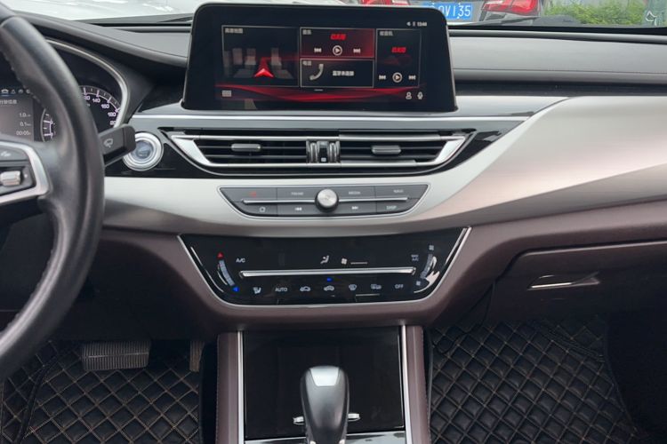Used CHANGAN Raeton CC 2018 1.5T Automatic Haoya Model Guangmang Edition China V Standard Audio And AC Panel