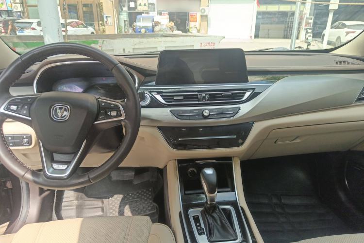 Used CHANGAN Raeton CC 2018 1.5T Automatic Zhiya Model China V Standard Audio And AC Panel