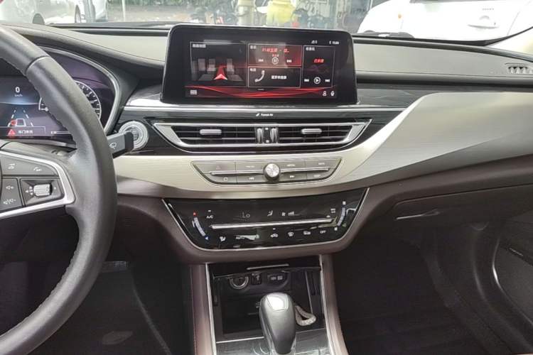 Used CHANGAN Raeton CC 2018 1.5T Automatic Zhiya Model China V Standard Audio And AC Panel