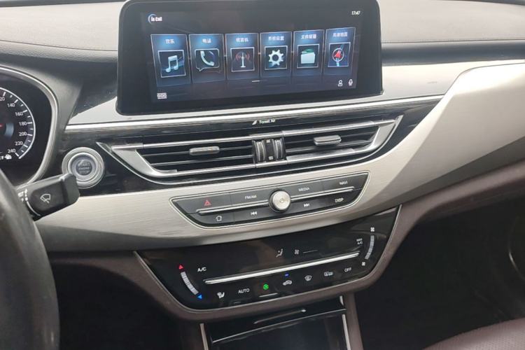 Used CHANGAN Raeton CC 2018 1.5T Automatic Zhiya Model China V Standard Audio And AC Panel