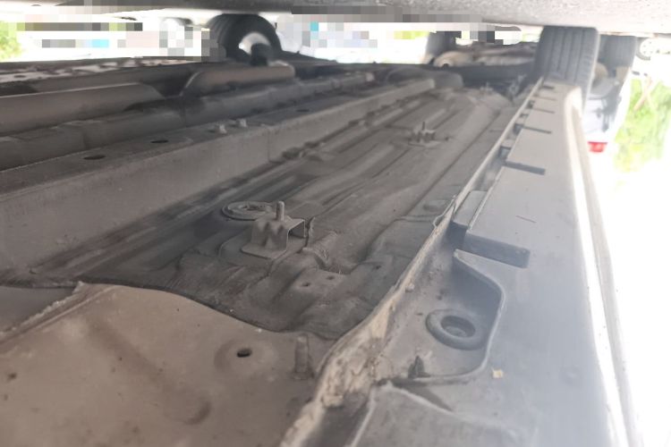 Used CHANGAN Raeton CC 2018 1.5T Manual Luxury Model China V Standard Chassis Front Right