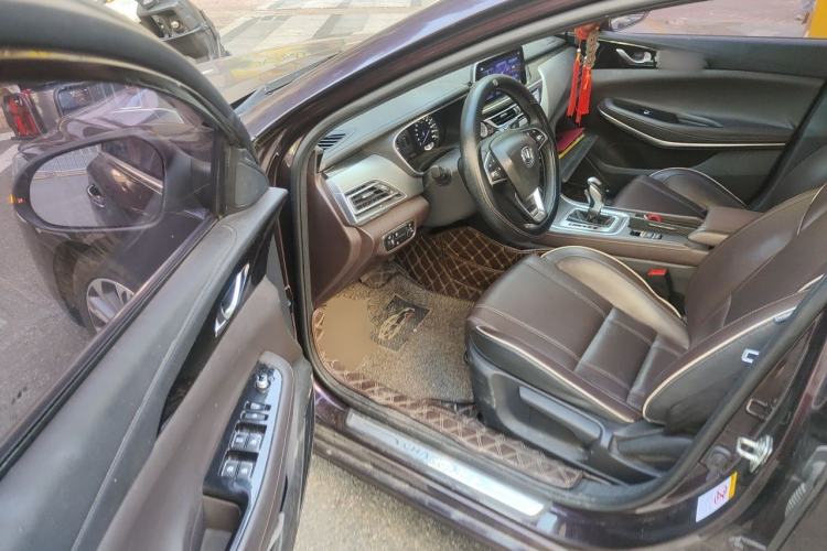 Used CHANGAN Raeton CC 2018 1.5T Automatic Haoya Model China V Standard Driver Seat