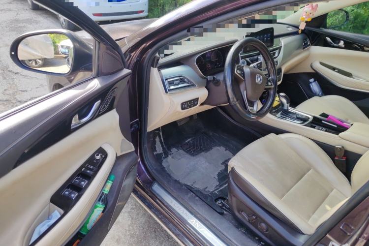 Used CHANGAN Raeton CC 2018 1.5T Automatic Zunya Model China V Standard Driver Seat