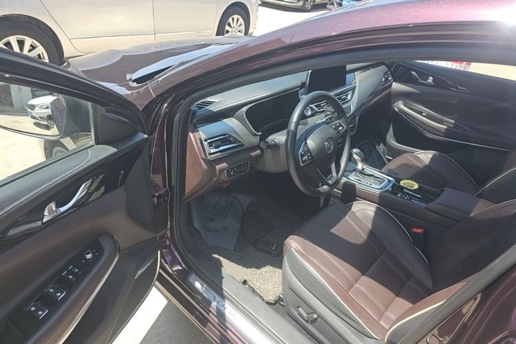 Used CHANGAN Raeton CC 2018 1.5T Automatic Zhiya Model China V Standard Driver Seat