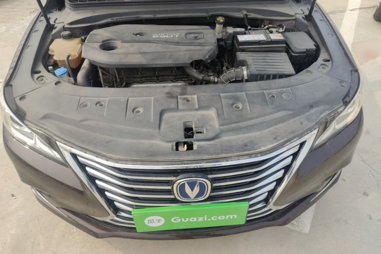Used CHANGAN Raeton CC 2018 1.5T Manual Elegant Model China V Standard Engine Bay