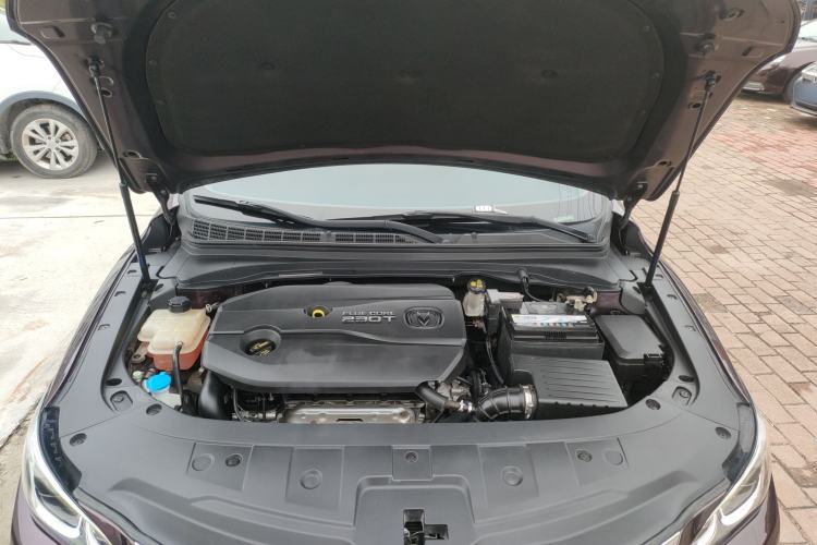 Used CHANGAN Raeton CC 2018 1.5T Manual Luxury Model China V Standard Engine Bay