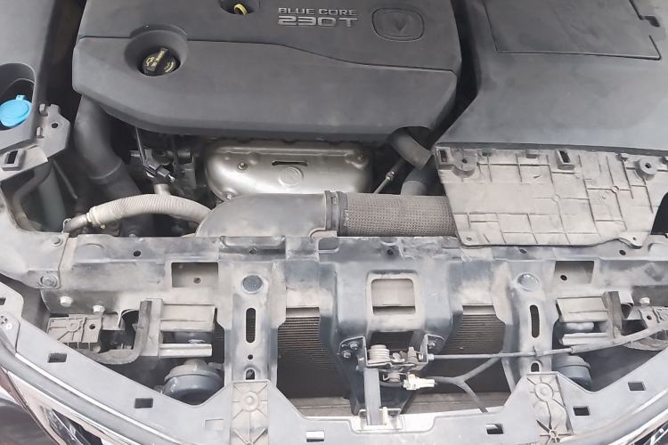 Used CHANGAN Raeton CC 2018 1.5T Automatic Zunya Model China V Standard Engine Bay