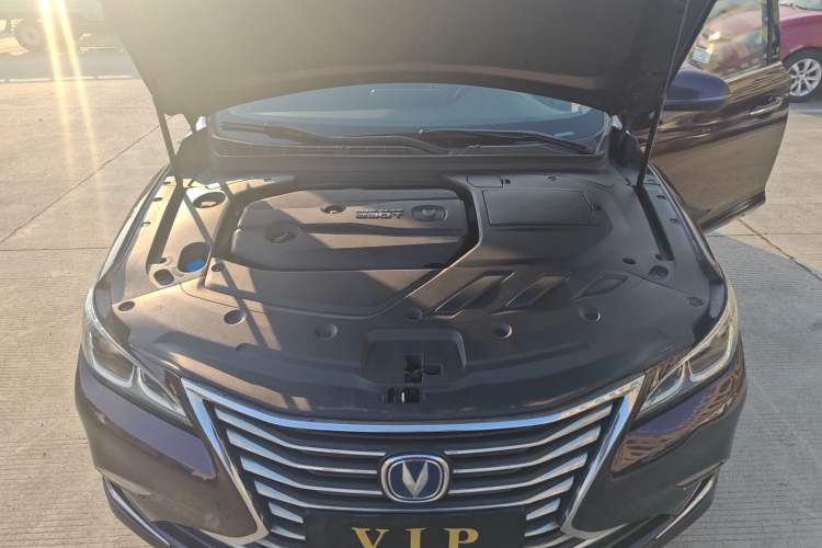 Used CHANGAN Raeton CC 2018 1.5T Automatic Zhiya Model China V Standard Engine Bay