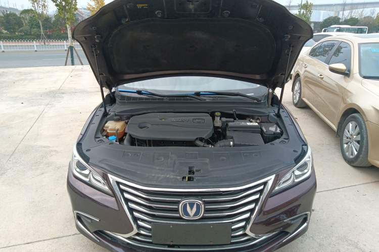 Used CHANGAN Raeton CC 2018 1.5T Automatic Elegant Version China V Standard Engine Bay