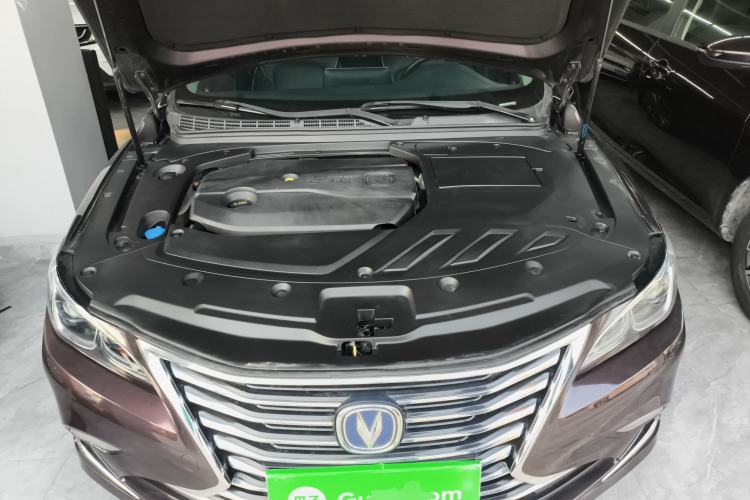Used CHANGAN Raeton CC 2018 1.5T Automatic Zhiya Model China V Standard Engine Bay