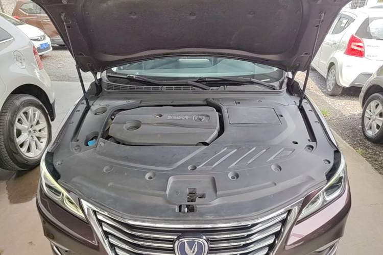 Used CHANGAN Raeton CC 2018 1.5T Automatic Zhiya Model China V Standard Engine Bay