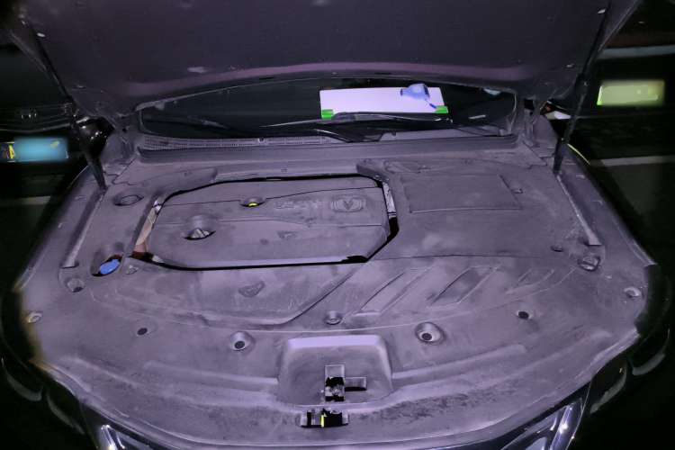 Used CHANGAN Raeton CC 2018 1.5T Automatic Zhiya Model China V Standard Engine Bay