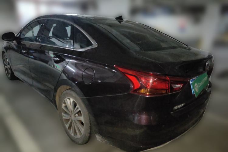 Used CHANGAN Raeton CC 2018 1.5T Automatic Haoya Model Guangmang Edition China V Standard Exterior 3