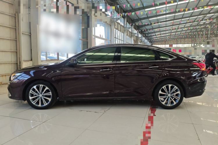Used CHANGAN Raeton CC 2018 1.5T Manual Luxury Model China V Standard Exterior 3