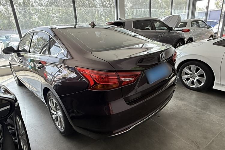 Used CHANGAN Raeton CC 2018 1.5T Automatic Elegant Version China V Standard Exterior 6