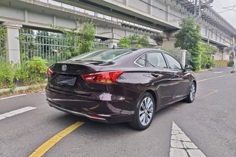 Used CHANGAN Raeton CC 2018 1.5T Automatic Zhiya Model China V Standard Exterior 6