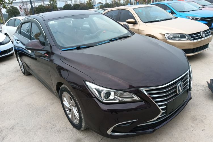 Used CHANGAN Raeton CC 2018 1.5T Automatic Elegant Version China V Standard Front Right 45 Deg