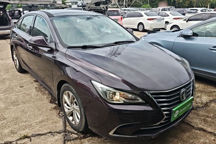 Used CHANGAN Raeton CC 2018 1.5T Automatic Elegant Starry Edition China V Standard Front Right 45 Deg