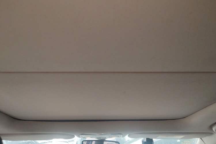 Used CHANGAN Raeton CC 2018 1.5T Automatic Haoya Model China V Standard Headliner