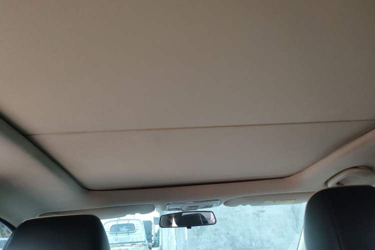 Used CHANGAN Raeton CC 2018 1.5T Manual Luxury Model China V Standard Headliner