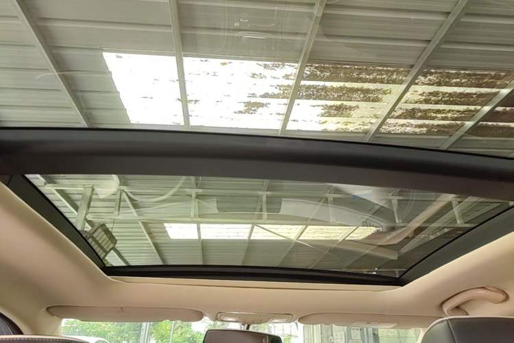 Used CHANGAN Raeton CC 2018 1.5T Automatic Zhiya Model China V Standard Headliner
