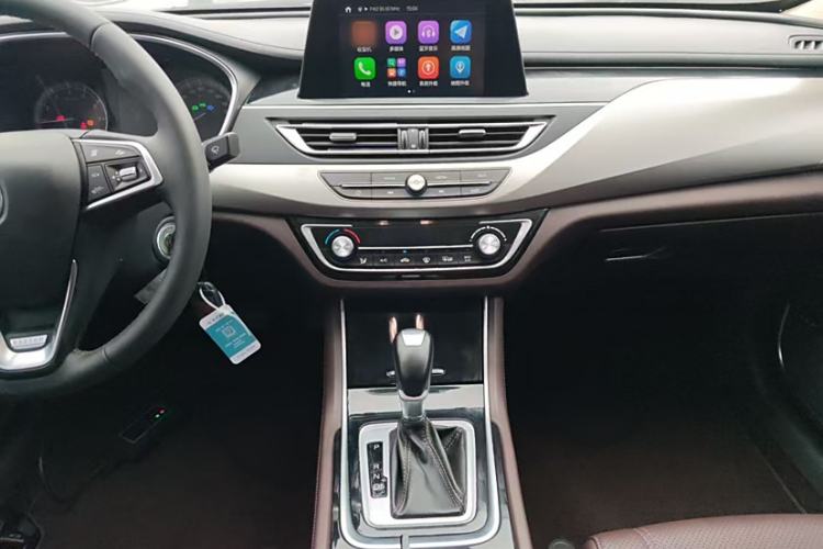 Used CHANGAN Raeton CC 2018 1.5T Automatic Elegant Version China V Standard Interior 2