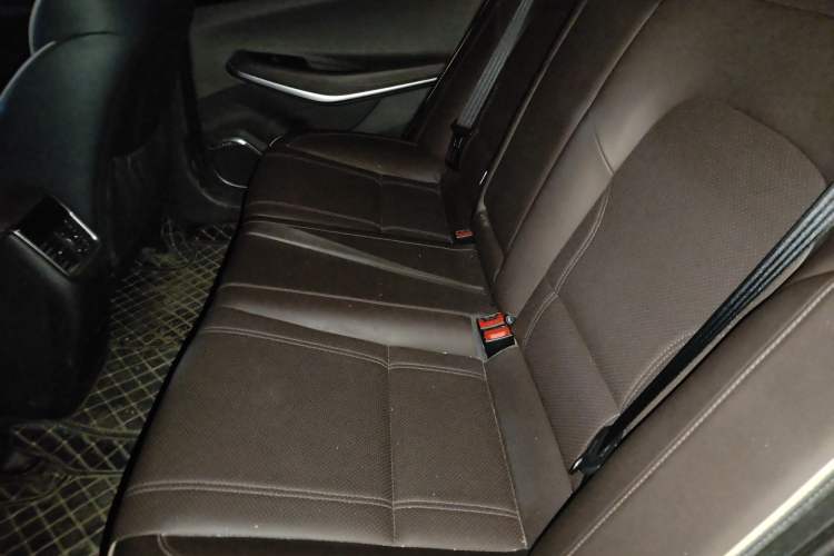 Used CHANGAN Raeton CC 2018 1.5T Automatic Haoya Model Guangmang Edition China V Standard Interior 4