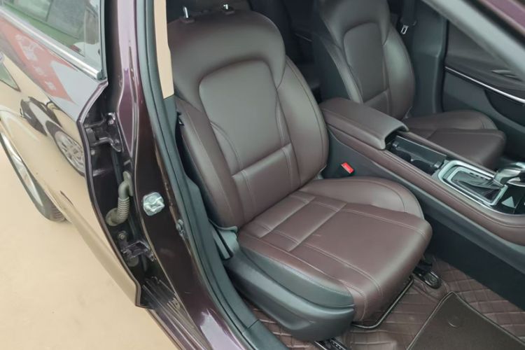 Used CHANGAN Raeton CC 2018 1.5T Automatic Elegant Version China V Standard Interior 7