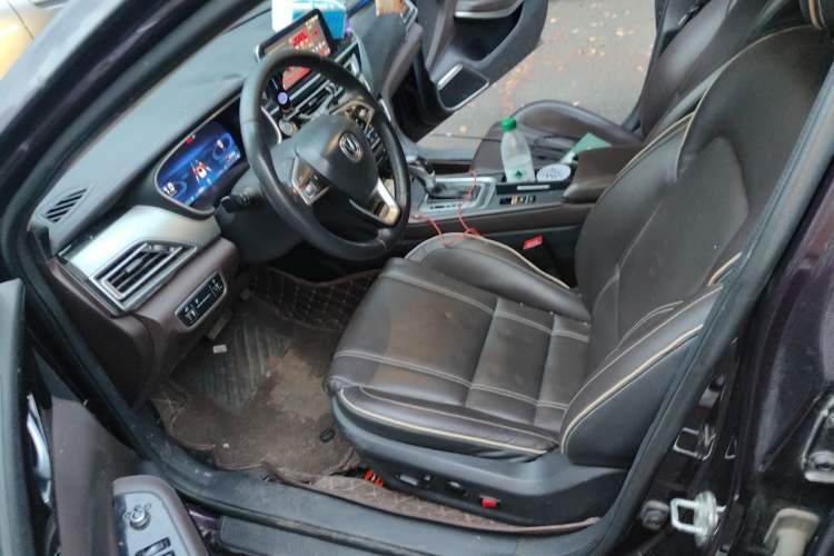 Used CHANGAN Raeton CC 2018 1.5T Automatic Elegant Starry Edition China V Standard Left Front Seat