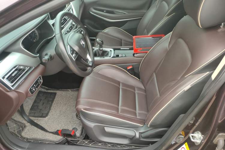 Used CHANGAN Raeton CC 2018 1.5T Manual Luxury Model China V Standard Left Front Seat