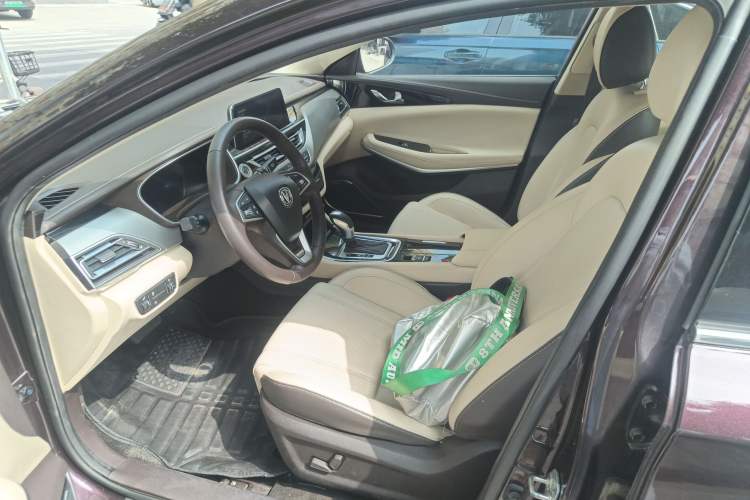 Used CHANGAN Raeton CC 2018 1.5T Automatic Zhiya Model China V Standard Left Front Seat
