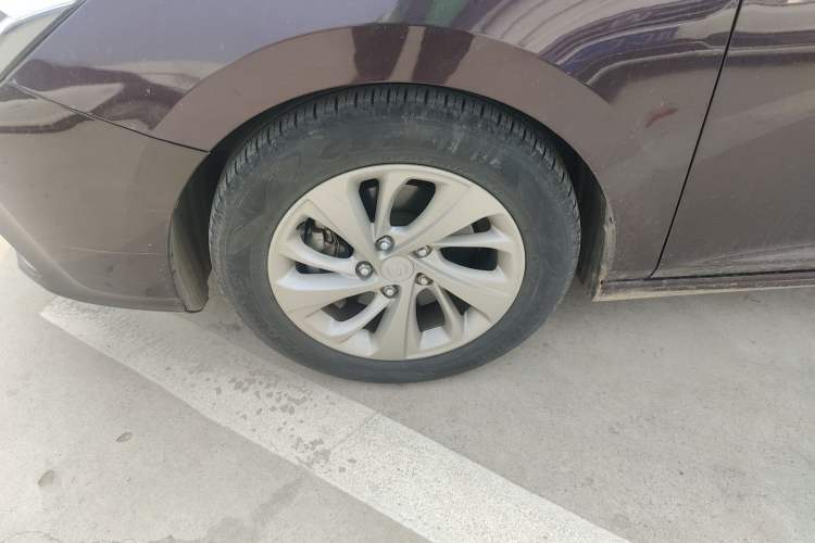 Used CHANGAN Raeton CC 2018 1.5T Manual Elegant Model China V Standard Left Front Wheel Hub