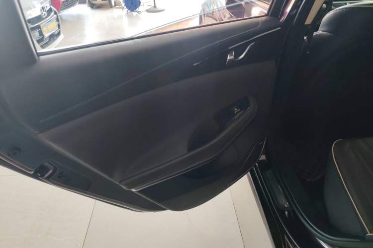 Used CHANGAN Raeton CC 2018 1.5T Automatic Haoya Model Guangmang Edition China V Standard Left Rear Door Interior