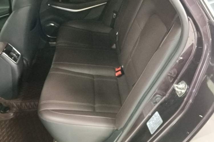 Used CHANGAN Raeton CC 2018 1.5T Manual Elegant Model China V Standard Left Rear Seat